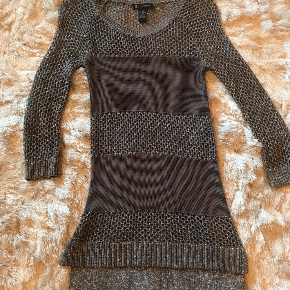 INC Woman’s  Gray  Sparkling XS sweater. NWT